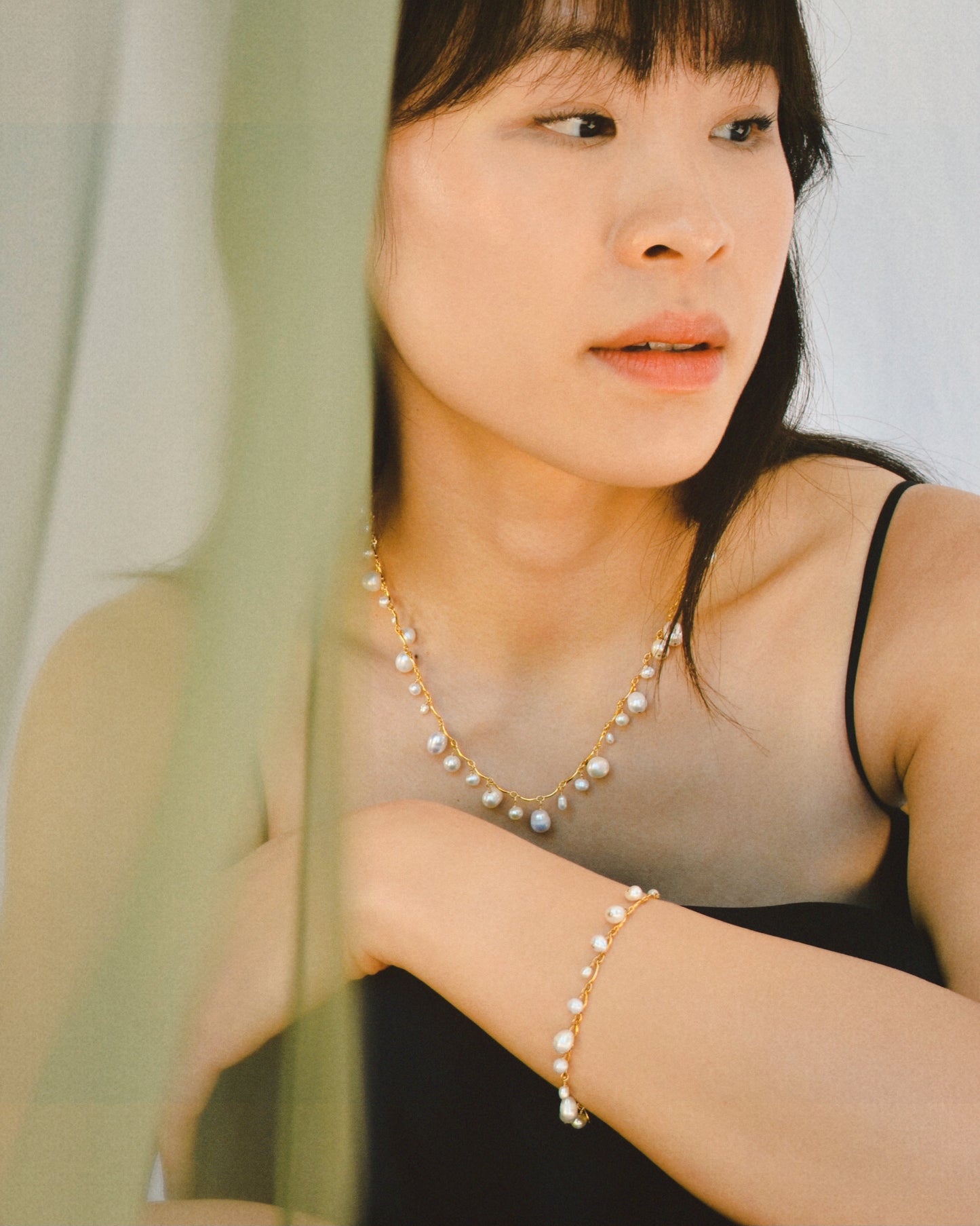 Pearl Scalloped Necklace in Gold